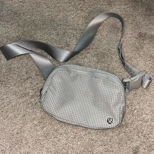 lululemon belt bag